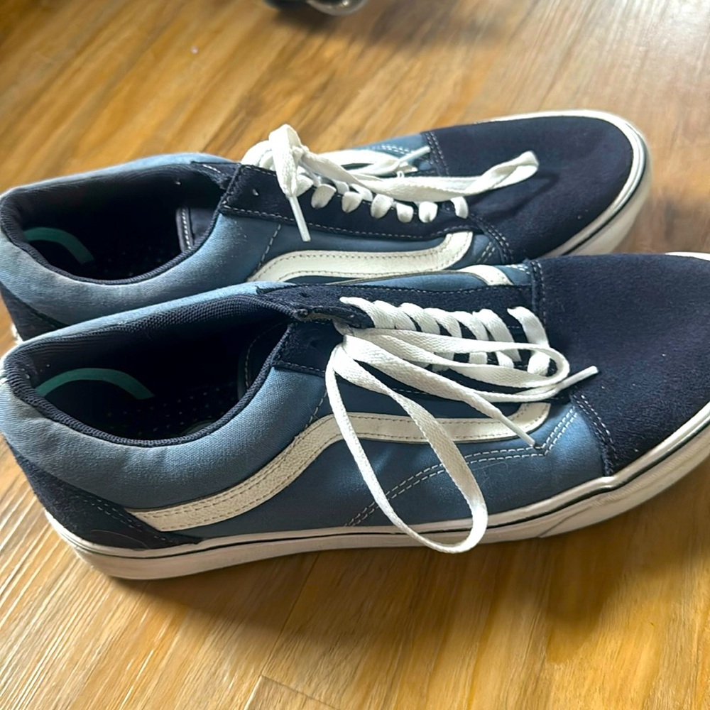 Men’s Old Skool Vans Size 13